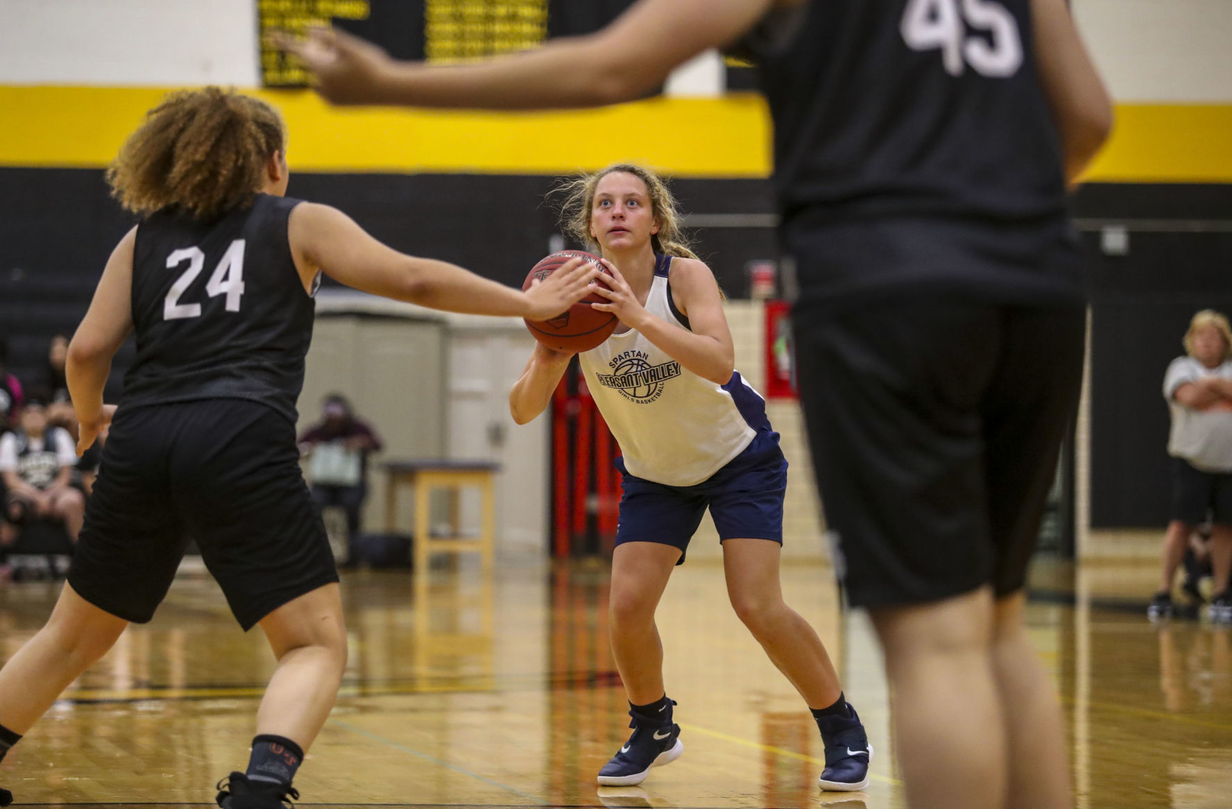 062819-mda-spt-girlshoops-008